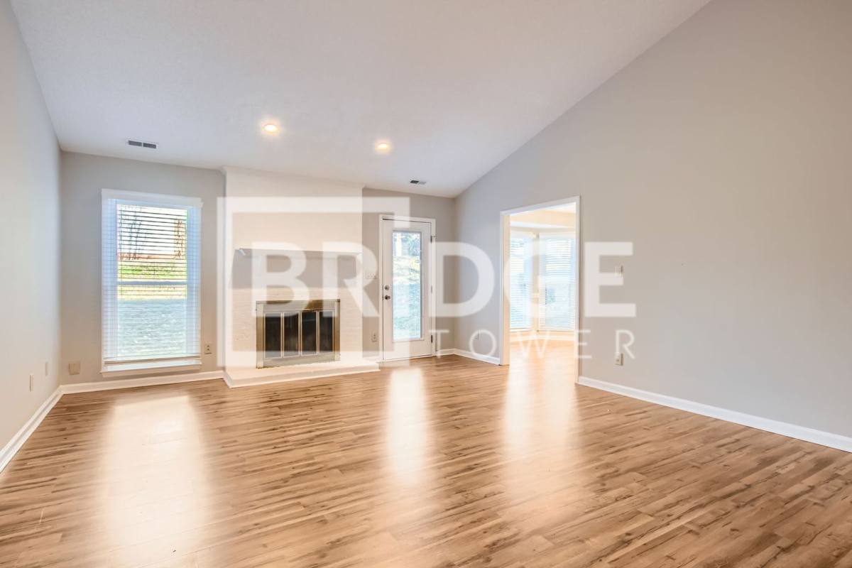 House for rent at 7201 Canyon Dr, Charlotte, NC 28262