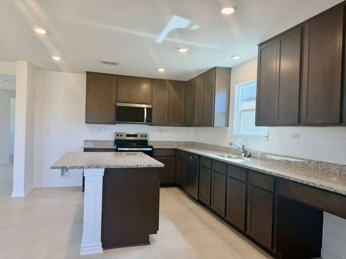 House for rent at 7919 Mariposa Manor, San Antonio, TX 78253