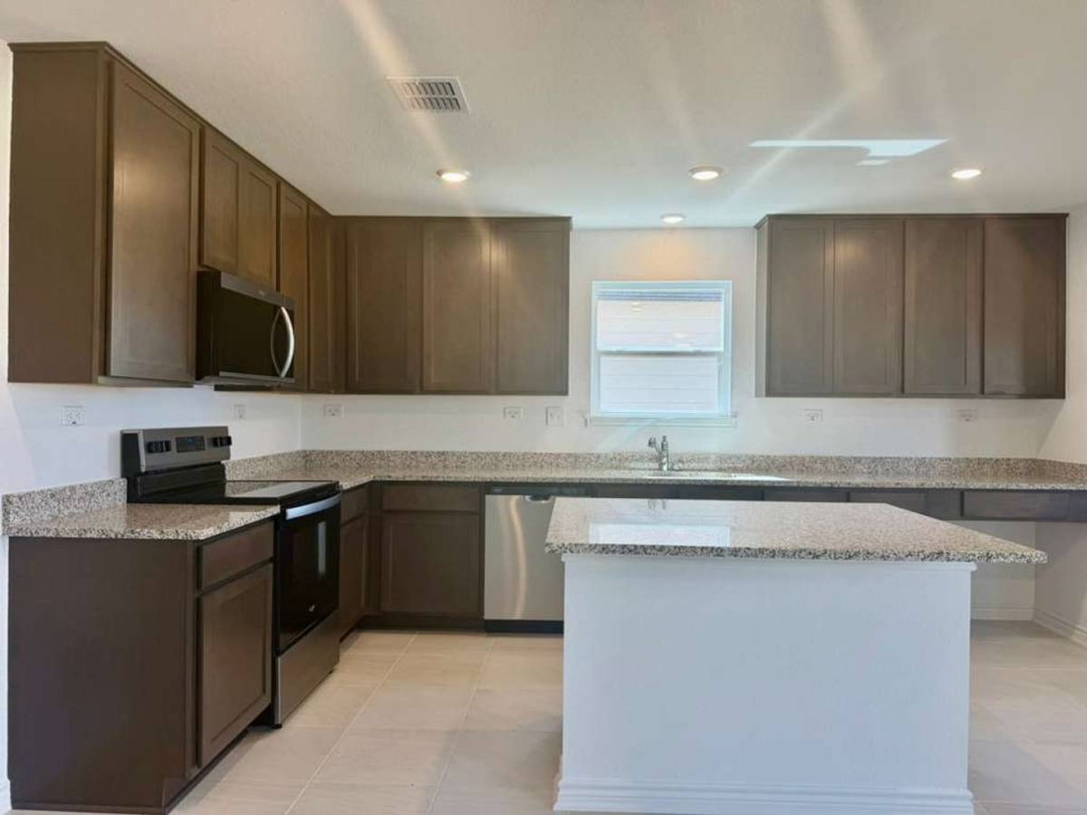 House for rent at 7919 Mariposa Manor, San Antonio, TX 78253
