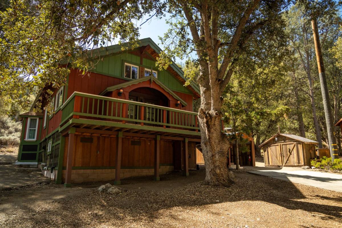 House for rent at 2517 Basel Court, Pine Mountain Club, CA 93222