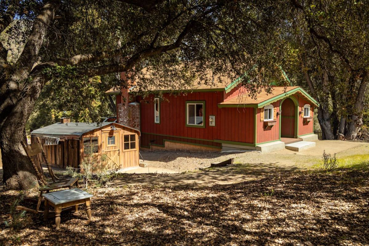 House for rent at 2517 Basel Court, Pine Mountain Club, CA 93222