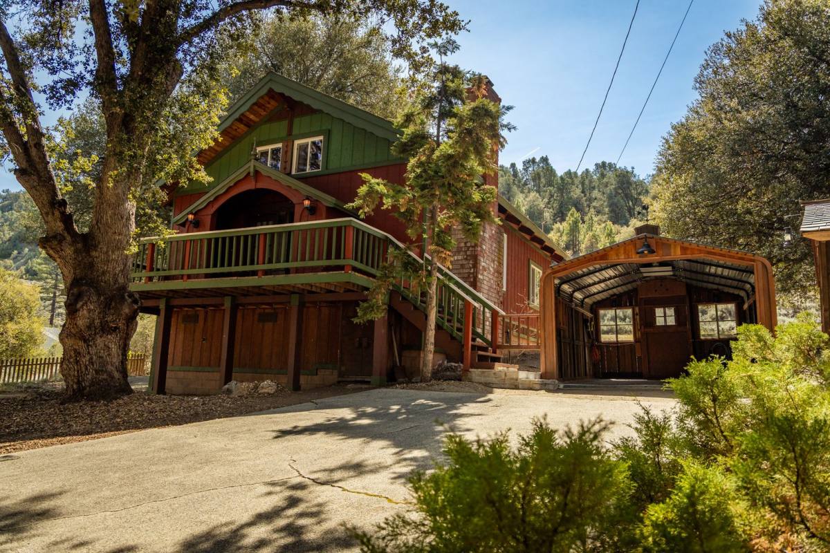 House for rent at 2517 Basel Court, Pine Mountain Club, CA 93222