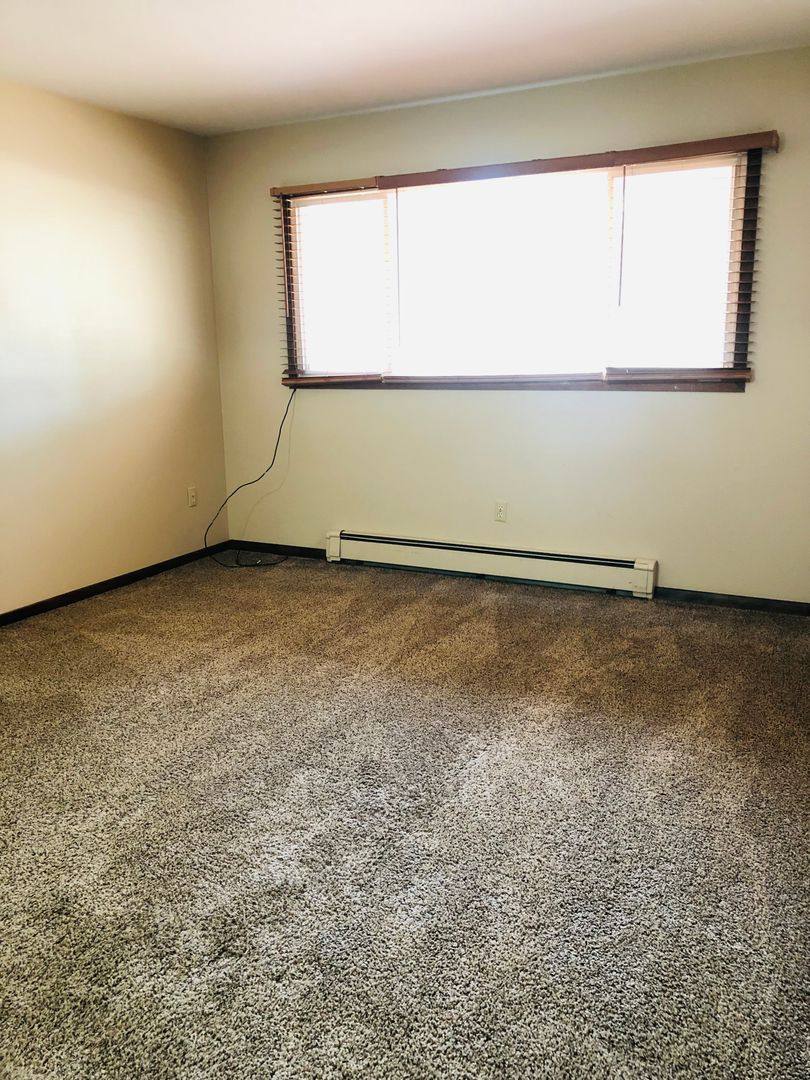Apartment for rent at 1735 3rd St SE, Minot, ND 58701