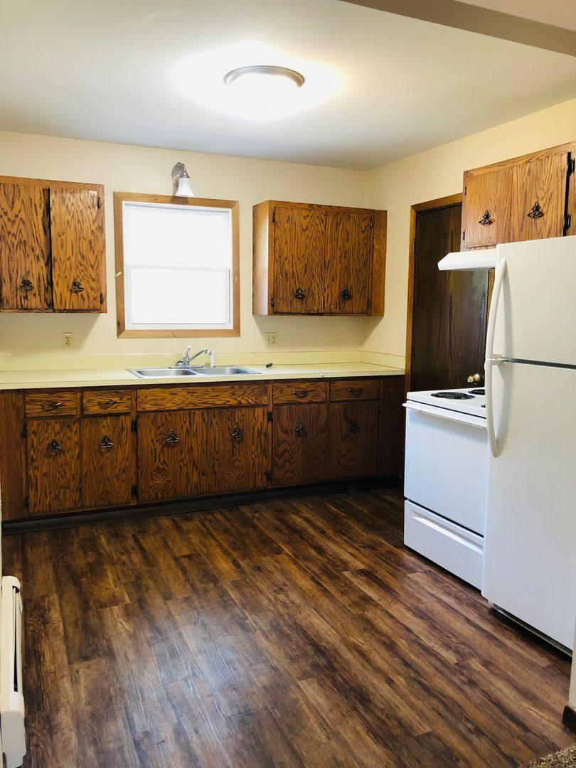 Apartment for rent at 1735 3rd St SE, Minot, ND 58701