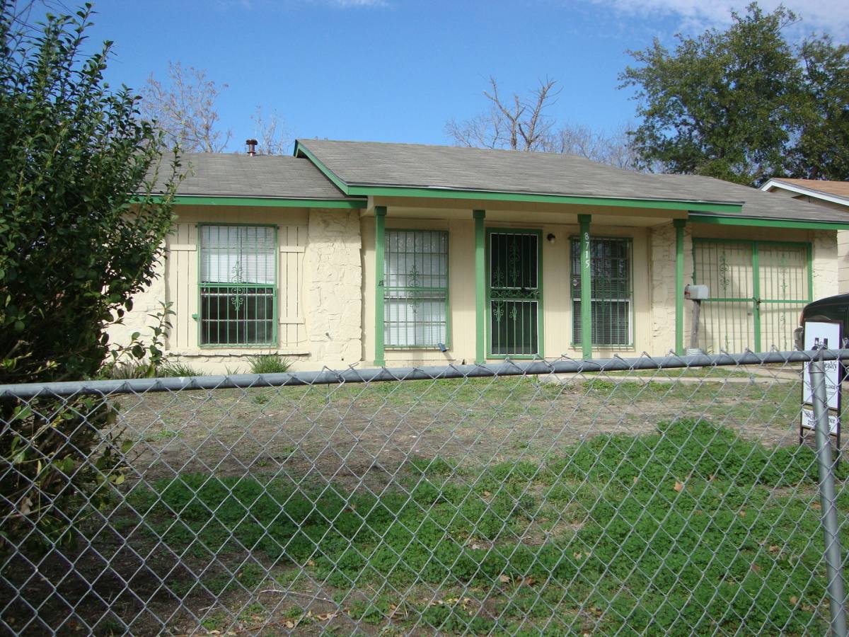 House for rent at 8715-YELLOW Knife, San Antonio, TX 78242