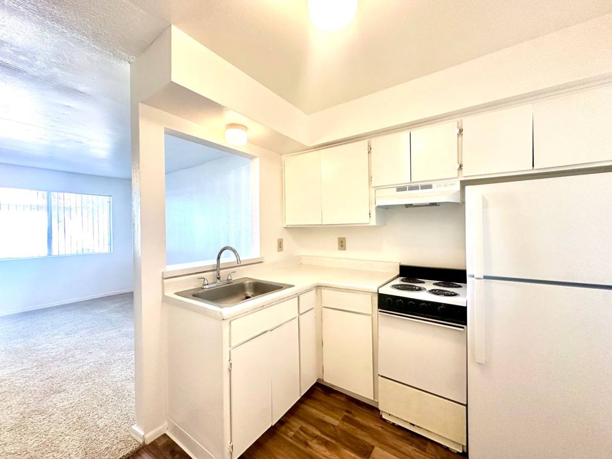 Apartment for rent at 851 W Ajo Way, Tucson, AZ 85713