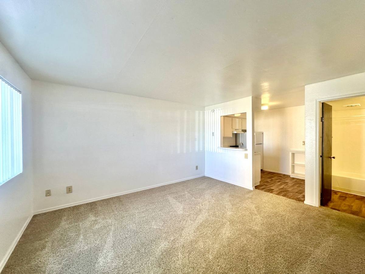 Apartment for rent at 851 W Ajo Way, Tucson, AZ 85713