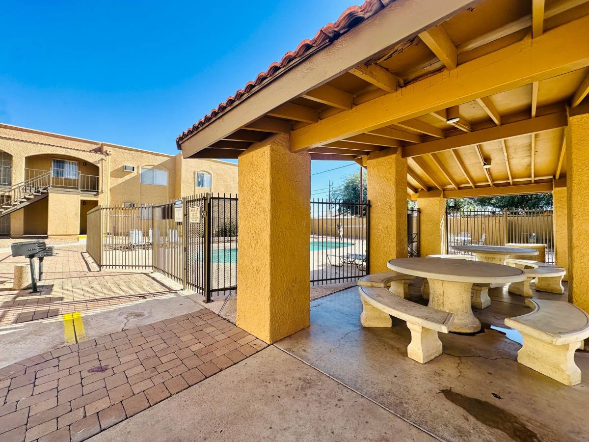 Apartment for rent at 851 W Ajo Way, Tucson, AZ 85713