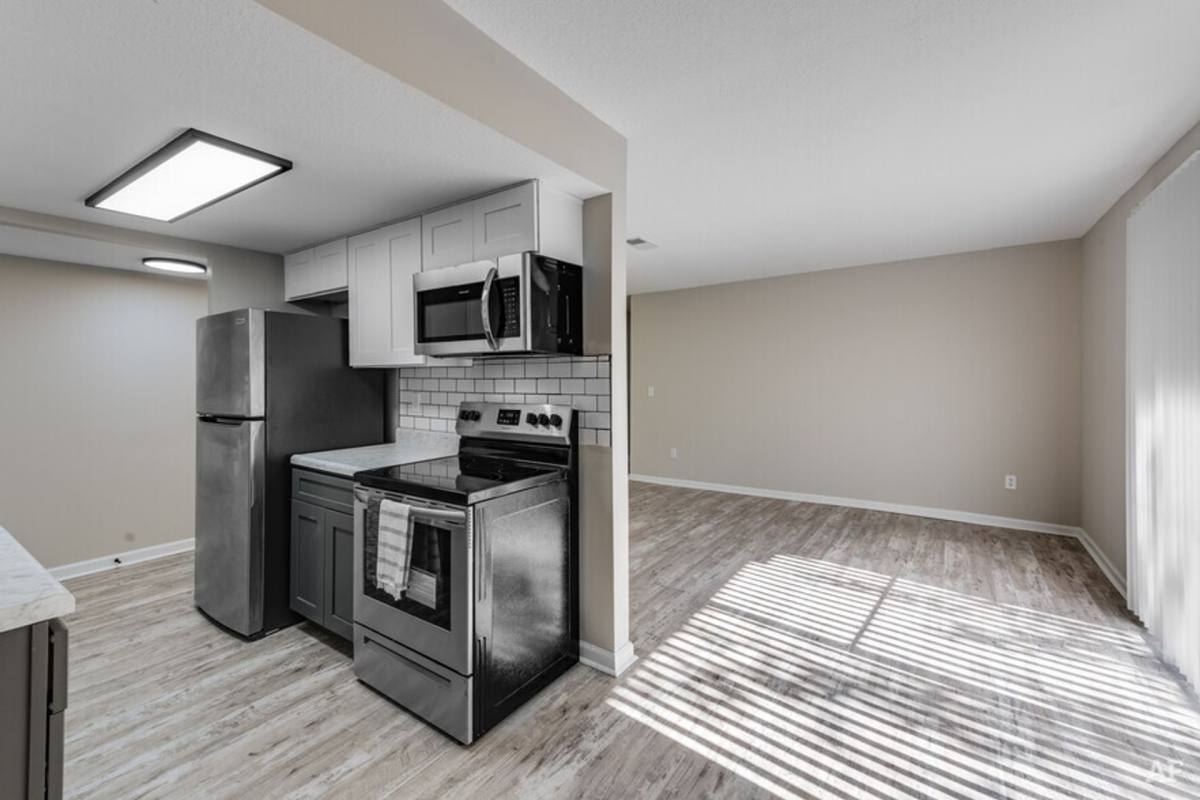 Apartment for rent at 2754 E Paulding Rd, Fort Wayne, IN 46816