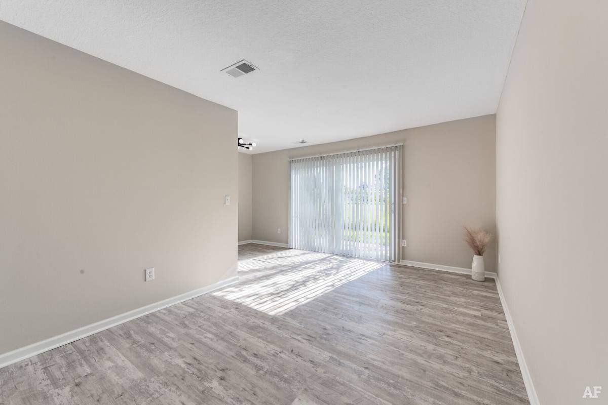 Apartment for rent at 2754 E Paulding Rd, Fort Wayne, IN 46816