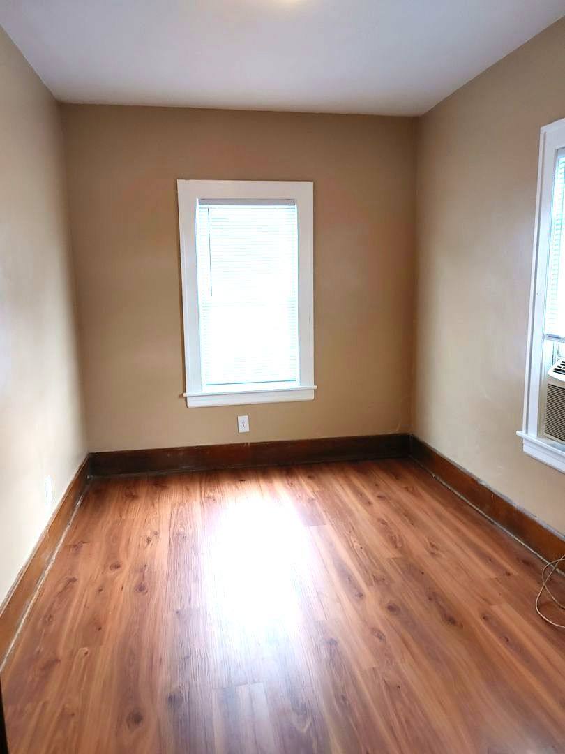 Apartment for rent at 702 1 2 28th St, Vienna, WV 26105