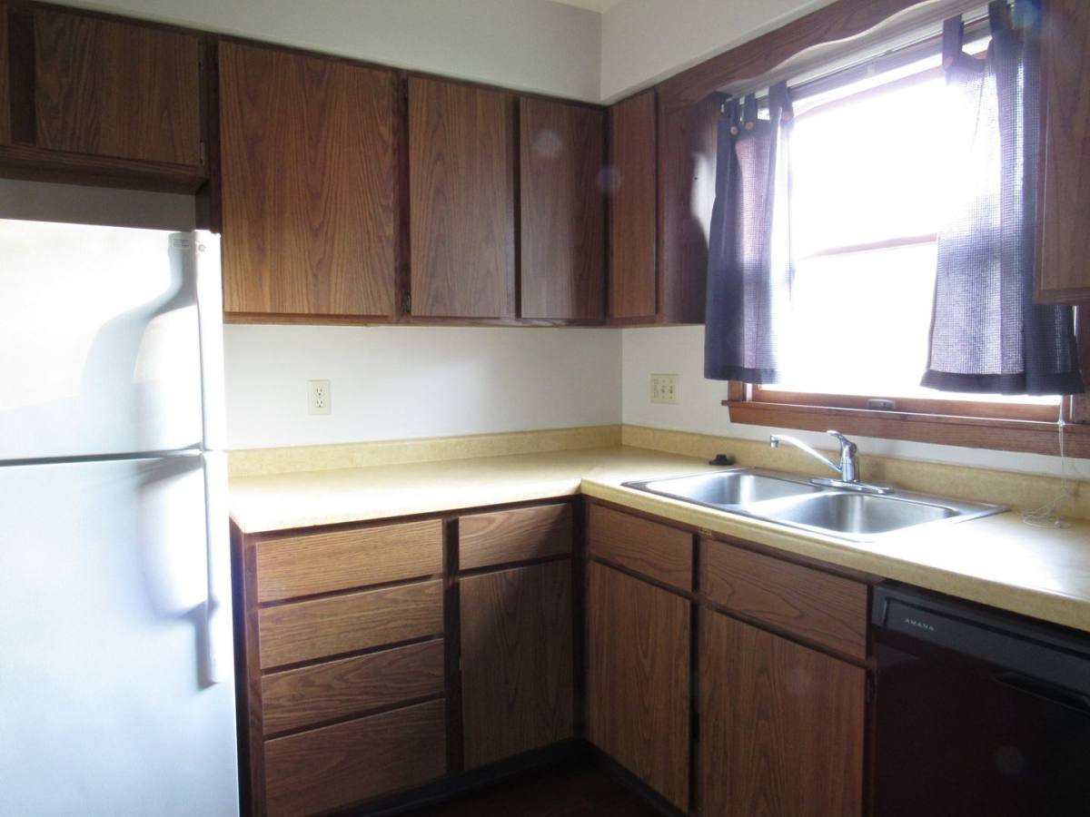 Apartment for rent at 1820-1858 37th St NW, Rochester, MN 55901