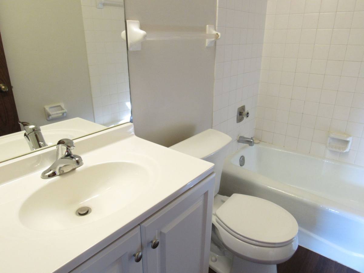 Apartment for rent at 1820-1858 37th St NW, Rochester, MN 55901