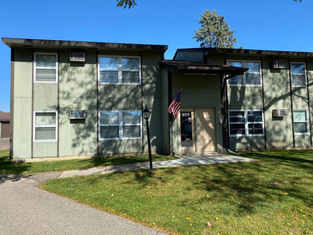 Apartment for rent at 1820-1858 37th St NW, Rochester, MN 55901