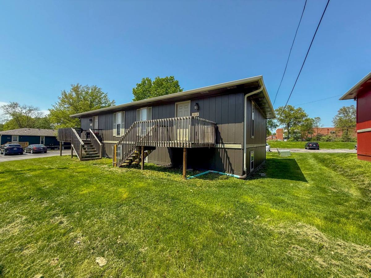 House for rent at 1013 W Ash St, Columbia, MO 65203