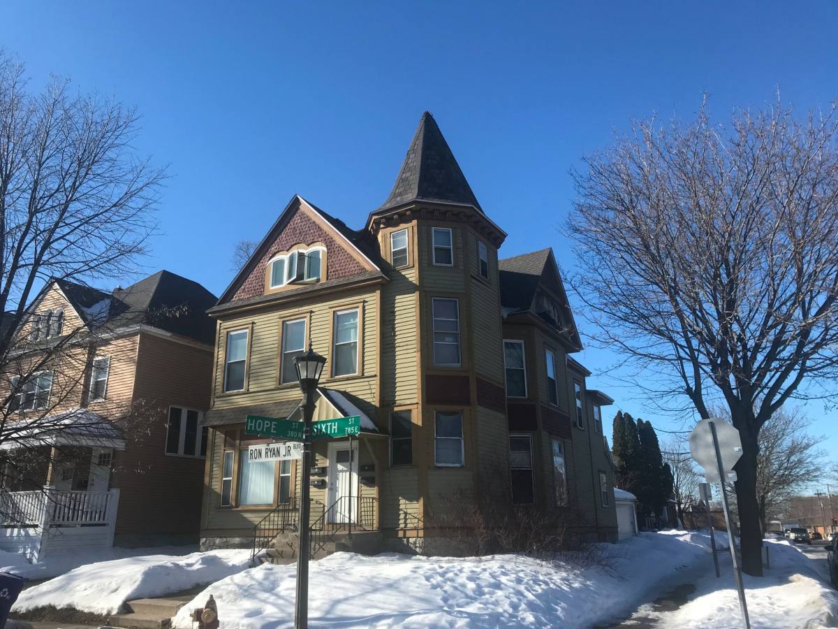 Apartment for rent at 783 6th St E, Saint Paul, MN 55106