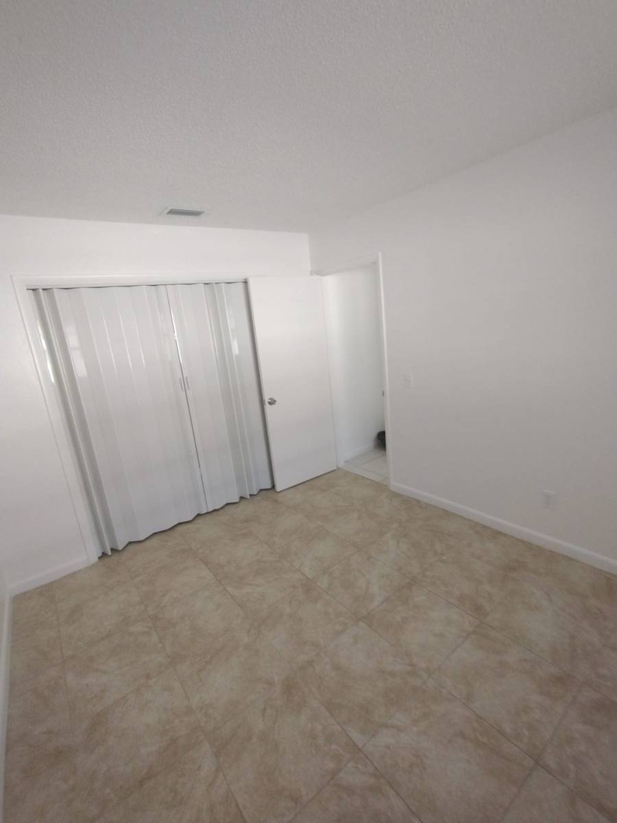 Apartment for rent at 6033 SW 35th St, Hollywood, FL 33023