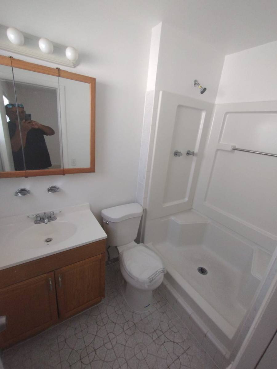 Apartment for rent at 6033 SW 35th St, Hollywood, FL 33023