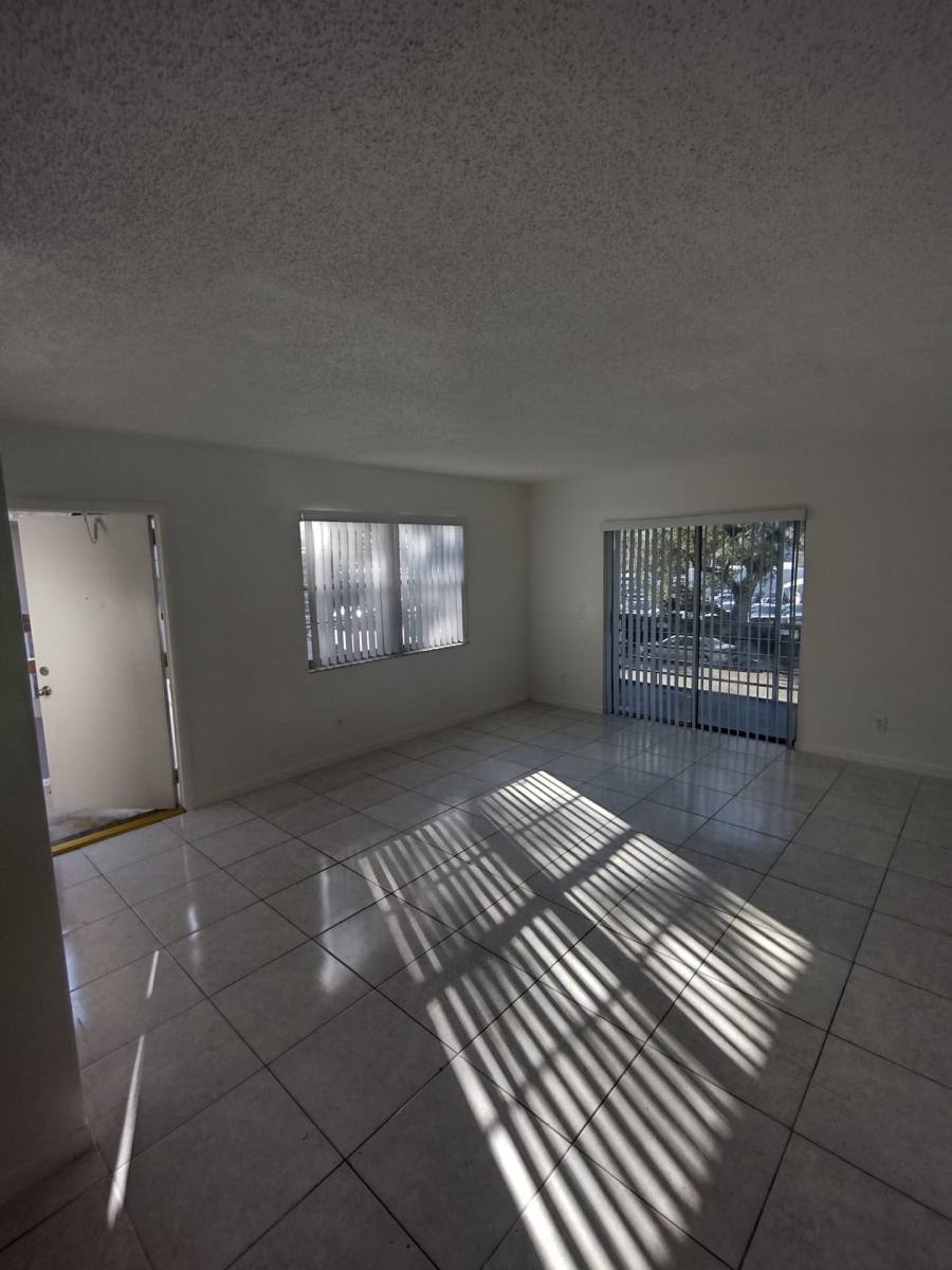 Apartment for rent at 6033 SW 35th St, Hollywood, FL 33023