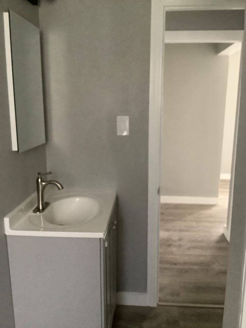 Apartment for rent at 3943 Florida Ave, Richmond, CA 94804