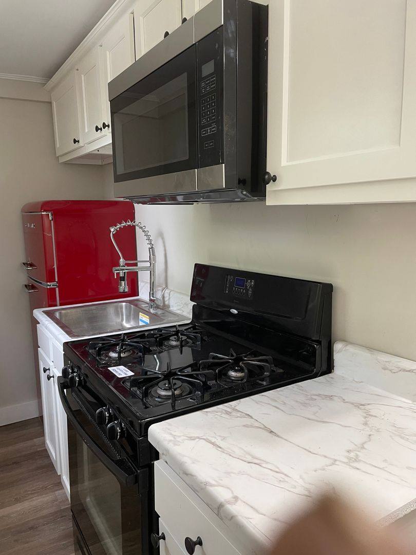 Apartment for rent at 58-60 Woodlawn St, Rochester, NY 14607