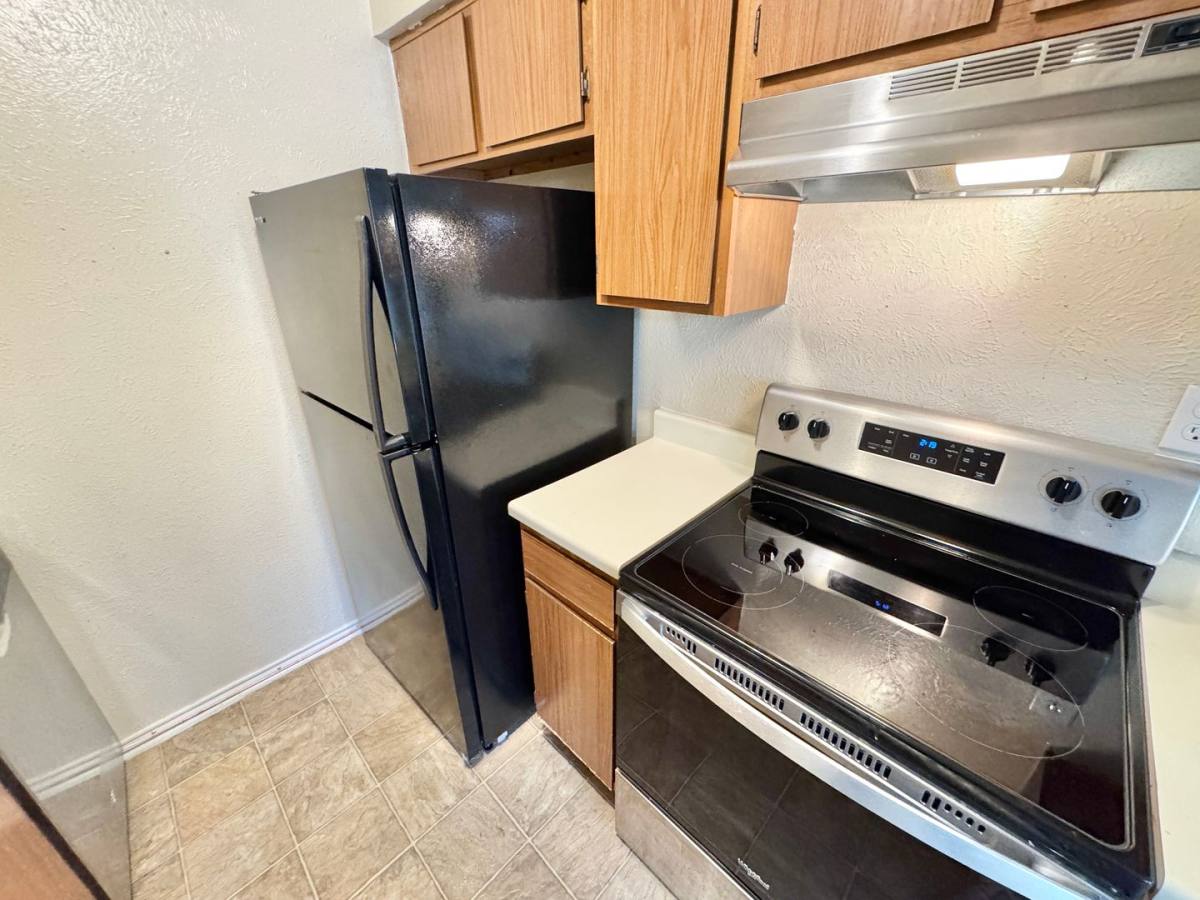 Apartment for rent at 918 W Chestnut, Denton, TX 76201