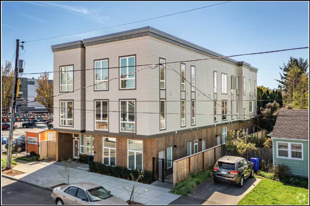 Apartment for rent at 8130 SE Woodward St, Portland, OR 97206