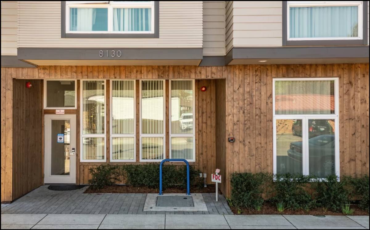 Apartment for rent at 8130 SE Woodward St, Portland, OR 97206