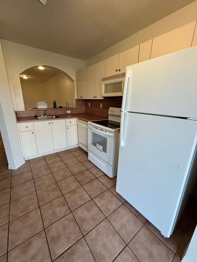 Apartment for rent at 3395 NE 10th St, Homestead, FL 33033