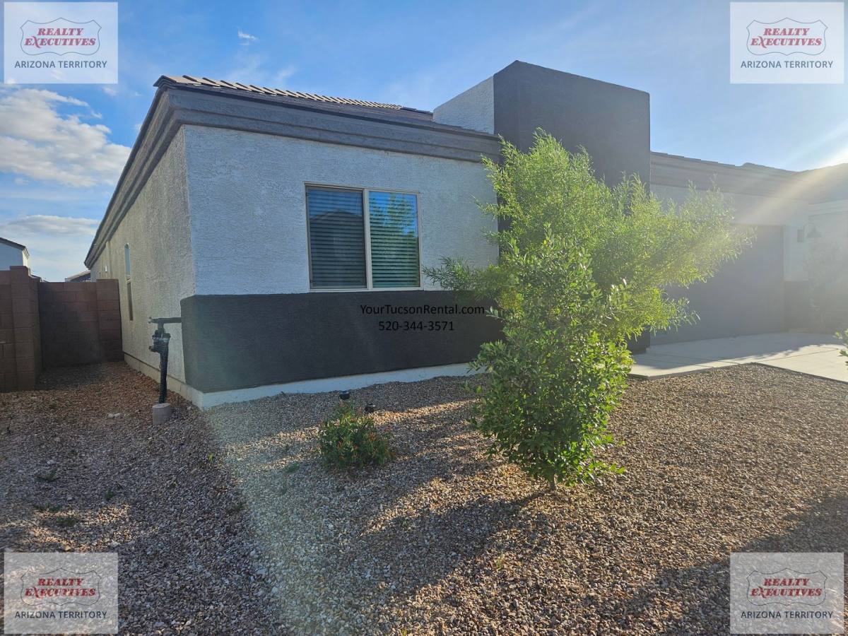 House for rent at 12746 E Giada Dr, Vail, AZ 85641