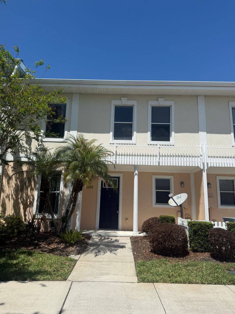Townhouse for rent at 2053 Green Oak Court, Kissimmee, FL 34744