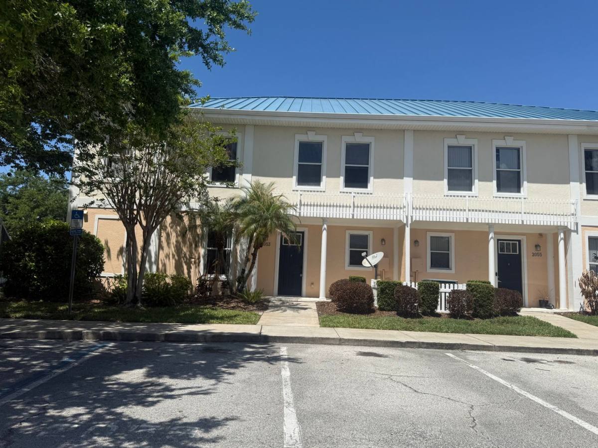 Townhouse for rent at 2053 Green Oak Court, Kissimmee, FL 34744