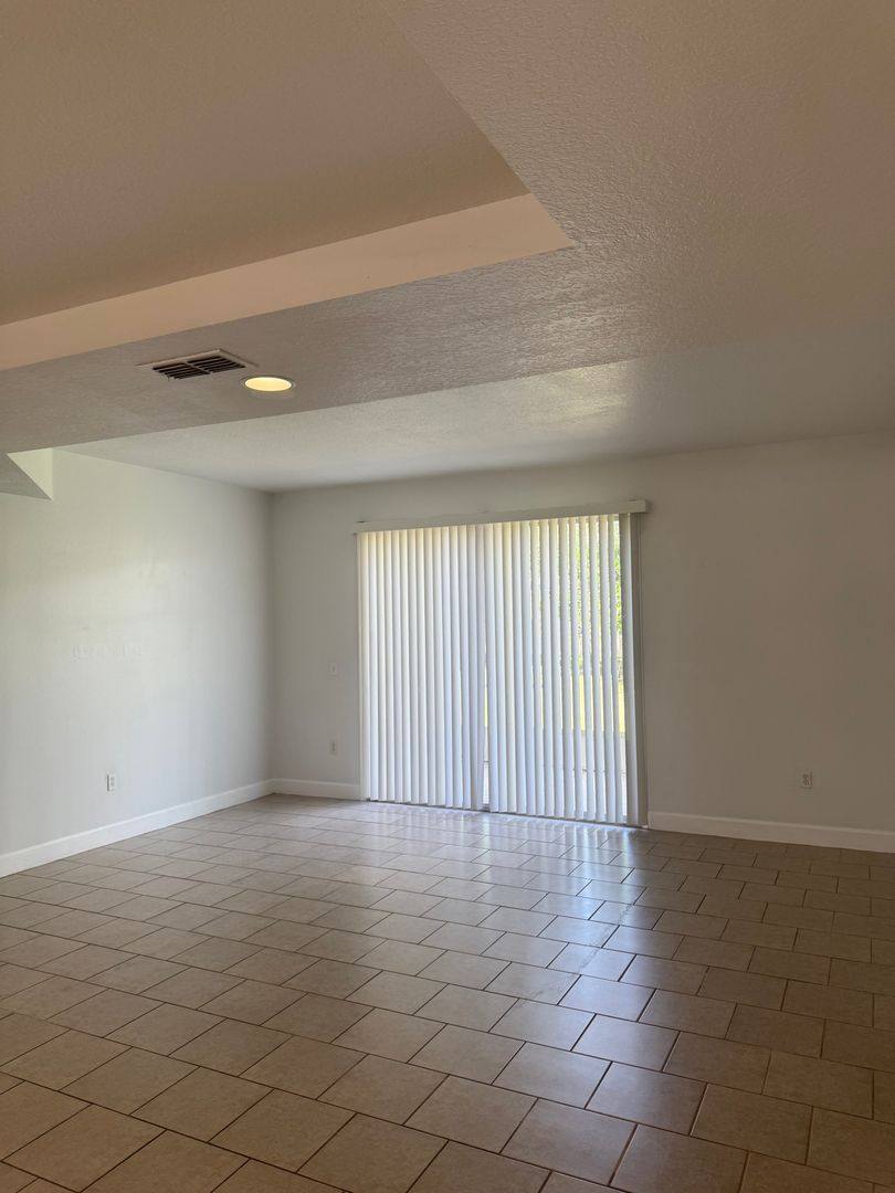 Townhouse for rent at 2053 Green Oak Court, Kissimmee, FL 34744