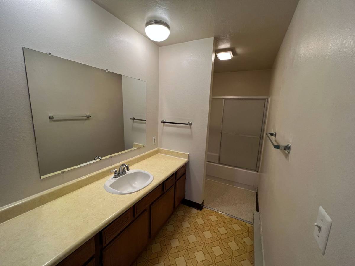 Apartment for rent at 2314 Hillview Court, Missoula, MT 59803