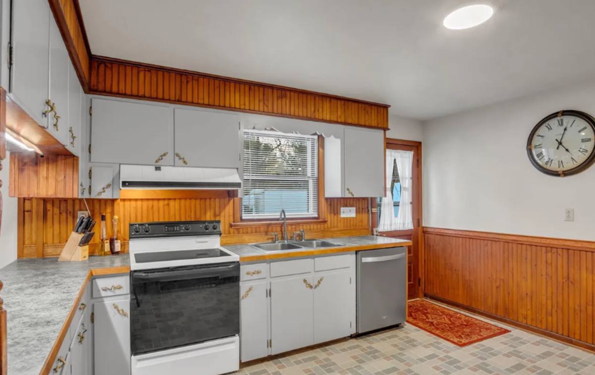 House for rent at 1158 Pine Rd, Carlisle, PA 17015