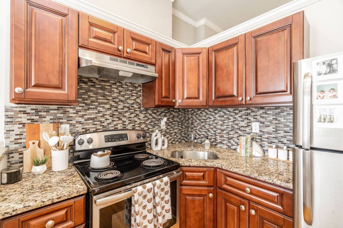 Apartment for rent at 1927 Spring Garden - 1F, Philadelphia, PA 19130