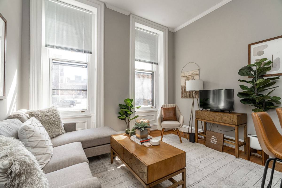 Apartment for rent at 1927 Spring Garden - 1F, Philadelphia, PA 19130