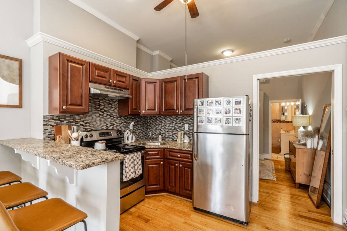 Apartment for rent at 1927 Spring Garden - 1F, Philadelphia, PA 19130