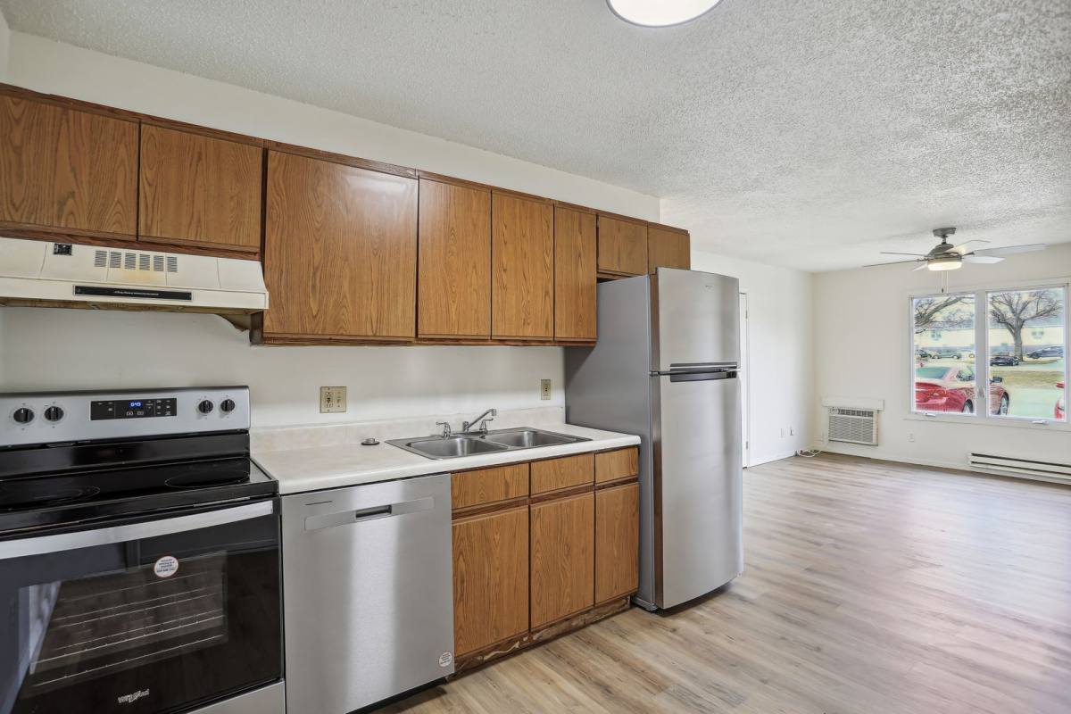 Apartment for rent at 2402 Highview Court, Champaign, IL 61822