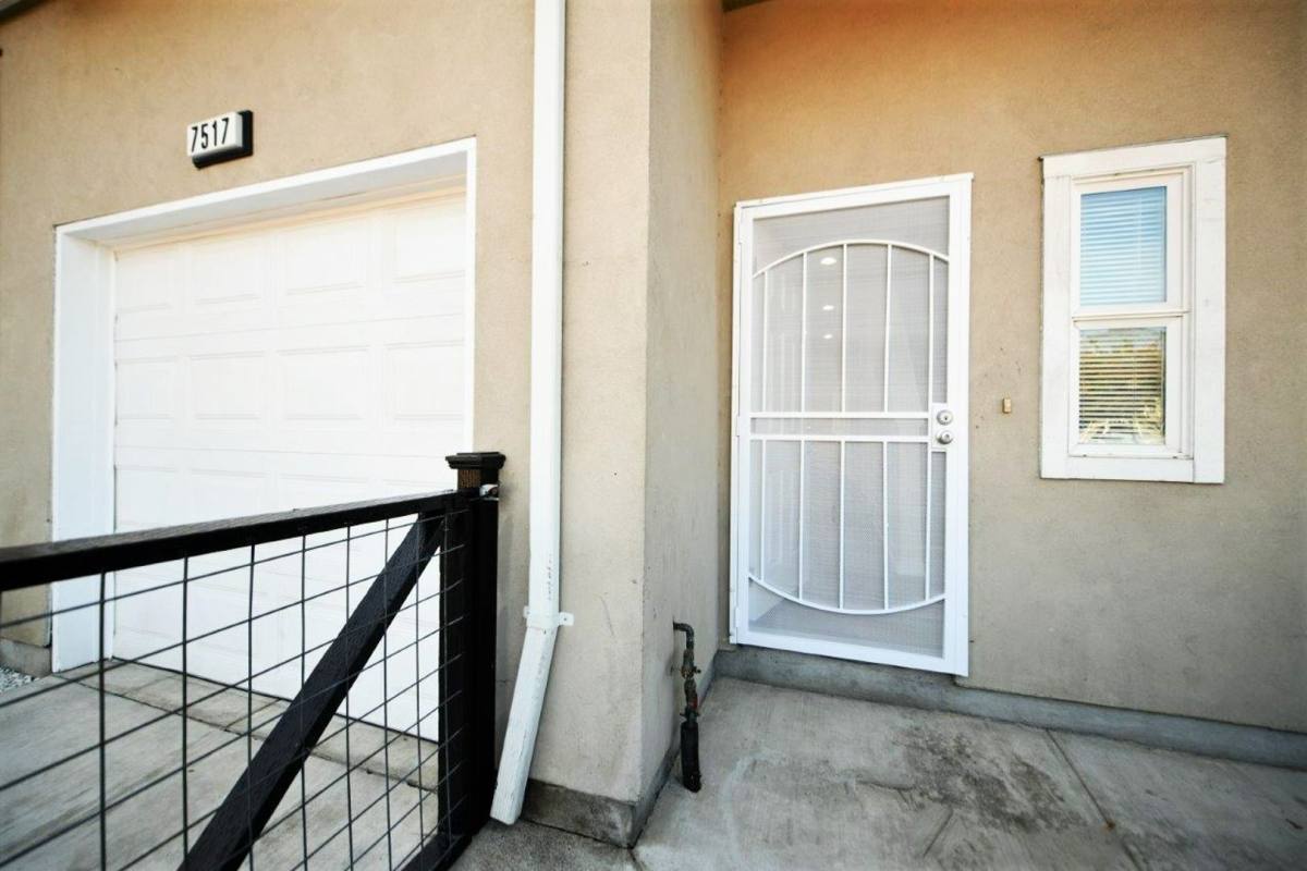 Apartment for rent at 7511-7527 Bancroft Ave, Oakland, CA 94605