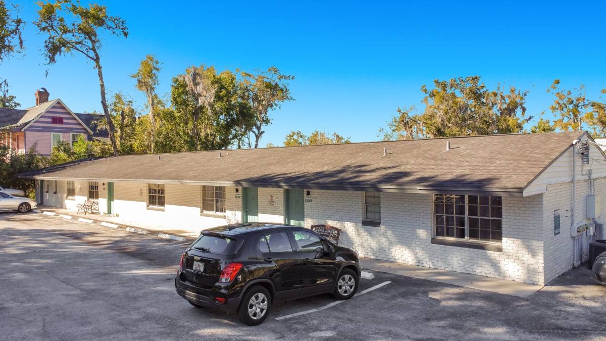 Apartment for rent at 815 E Fort King St, Ocala, FL 34471