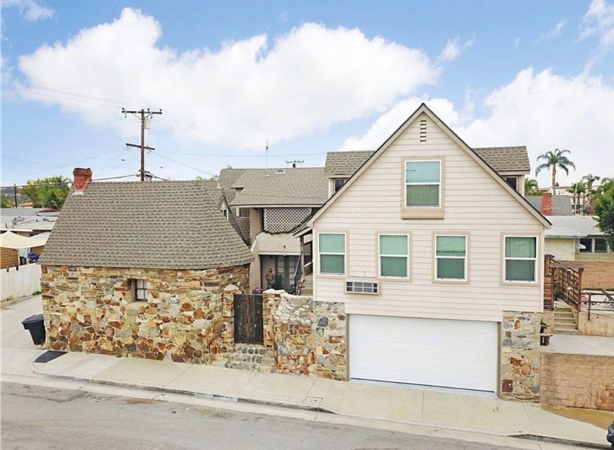 Apartment for rent at 108 Date St, Brea, CA 92821