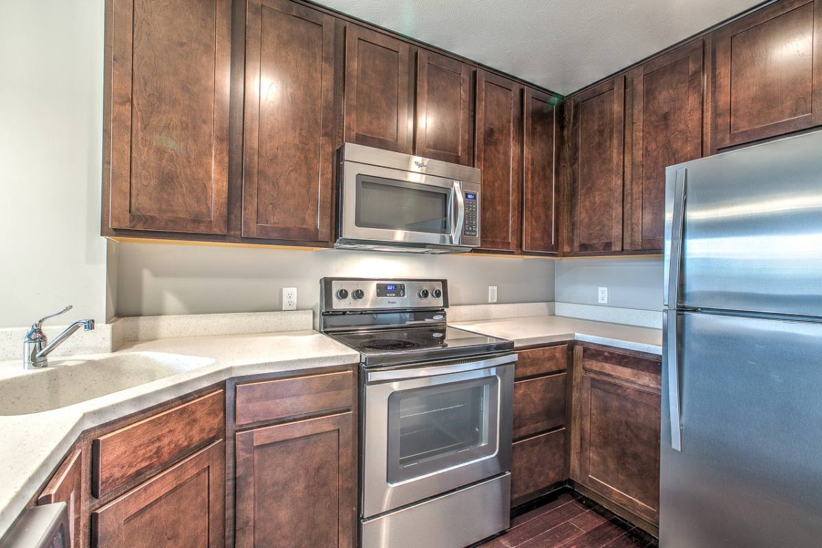 Apartment for rent at 124 N 31 Ave, Omaha, NE 68131