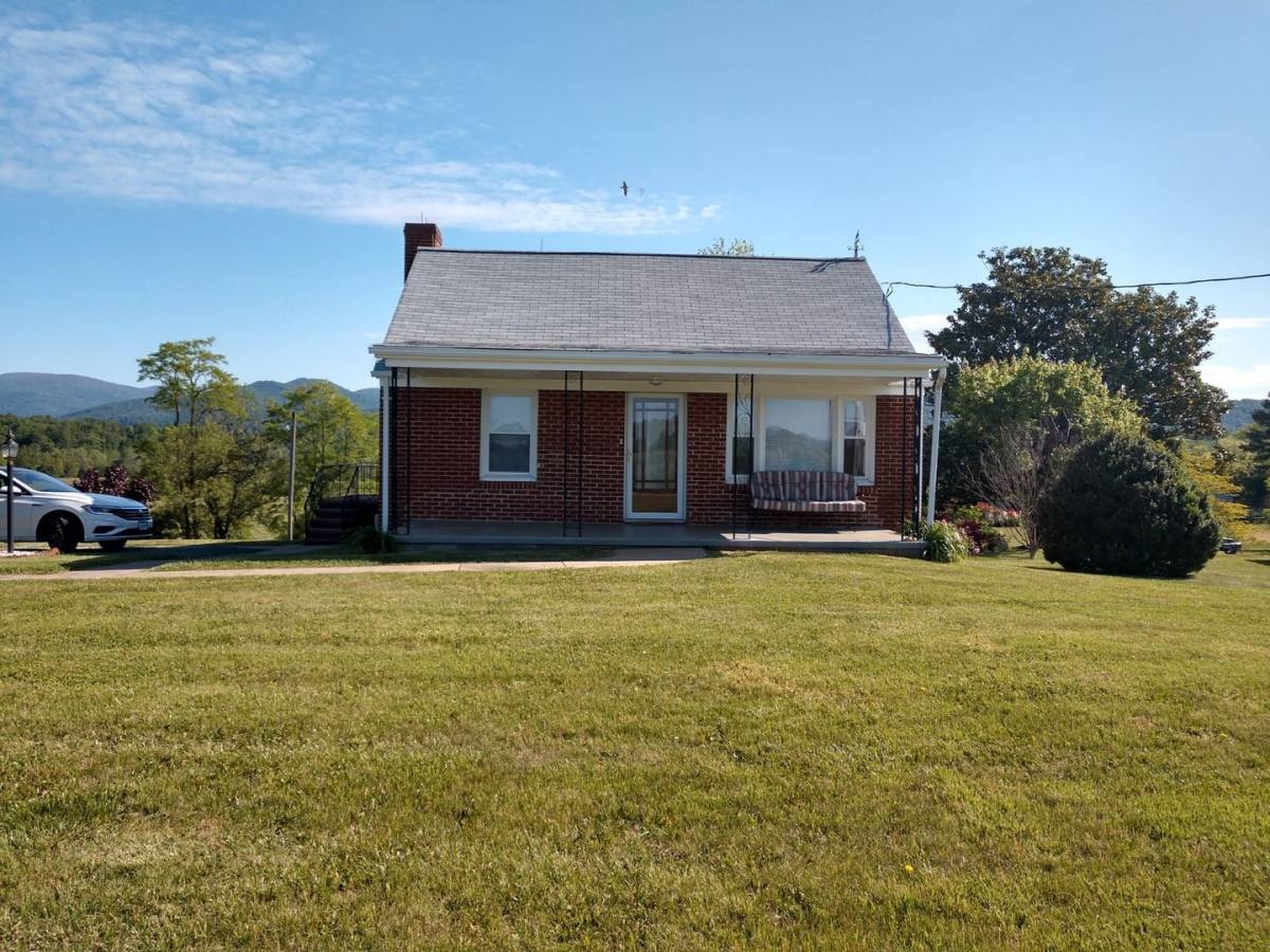 House for rent at 2931 Browns Gap Turnpike, Crozet, VA 22932