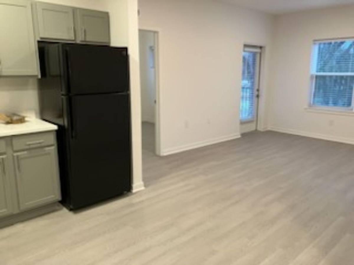 Apartment for rent at 1127 Tillery St, Austin, TX 78702