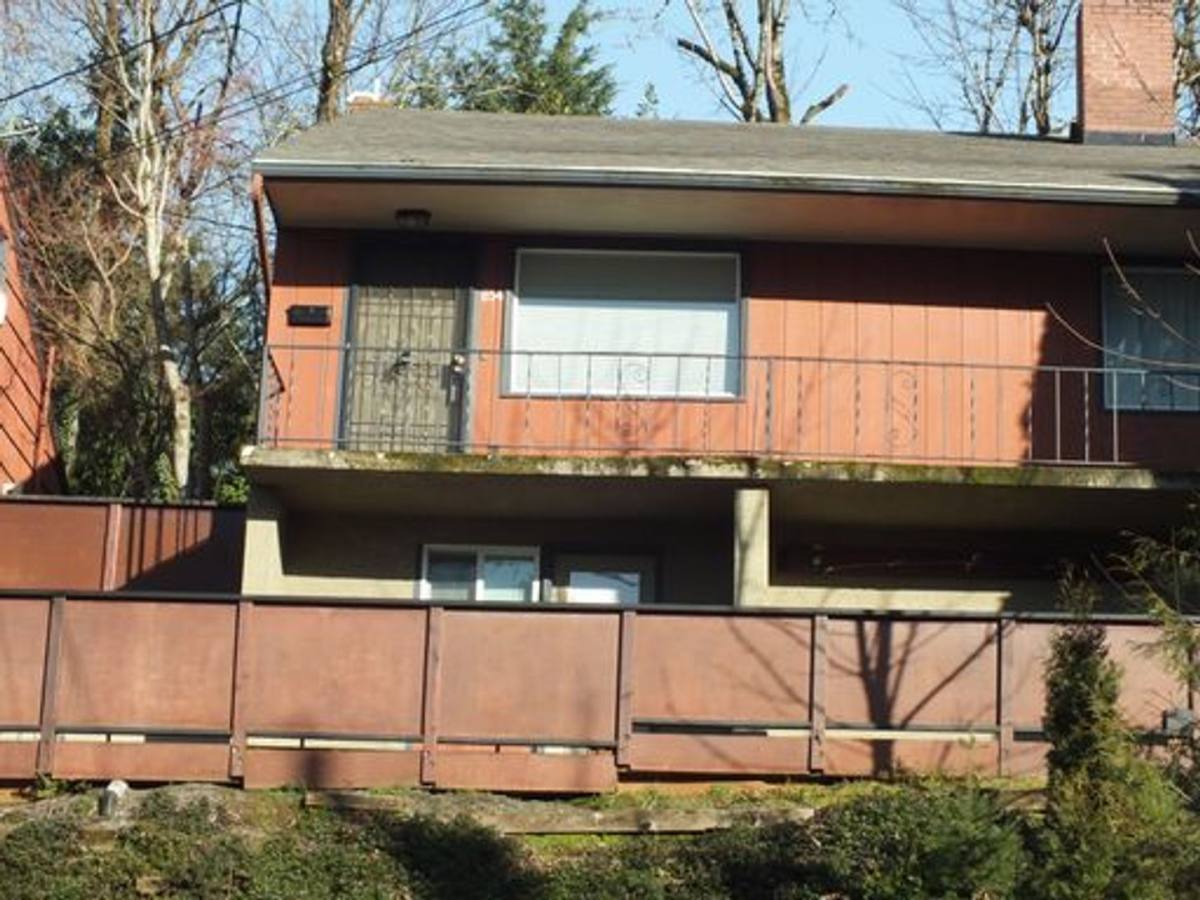 Apartment for rent at 850 NE 67th, Portland, OR 97213