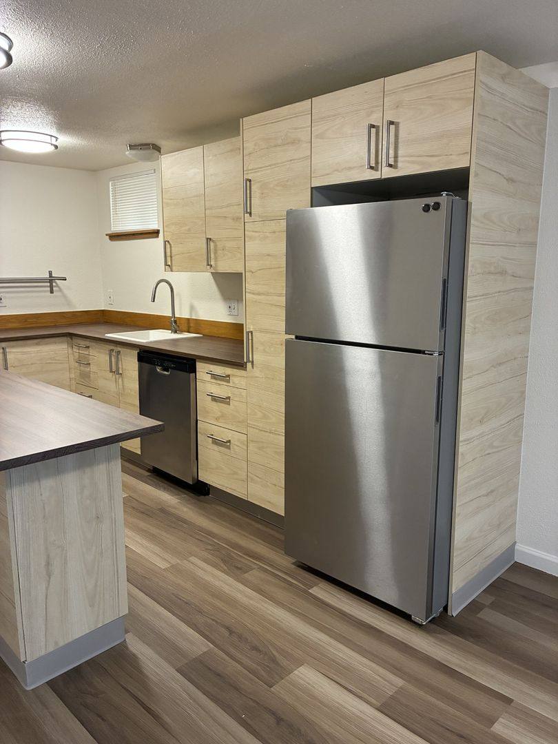 Apartment for rent at 850 NE 67th, Portland, OR 97213