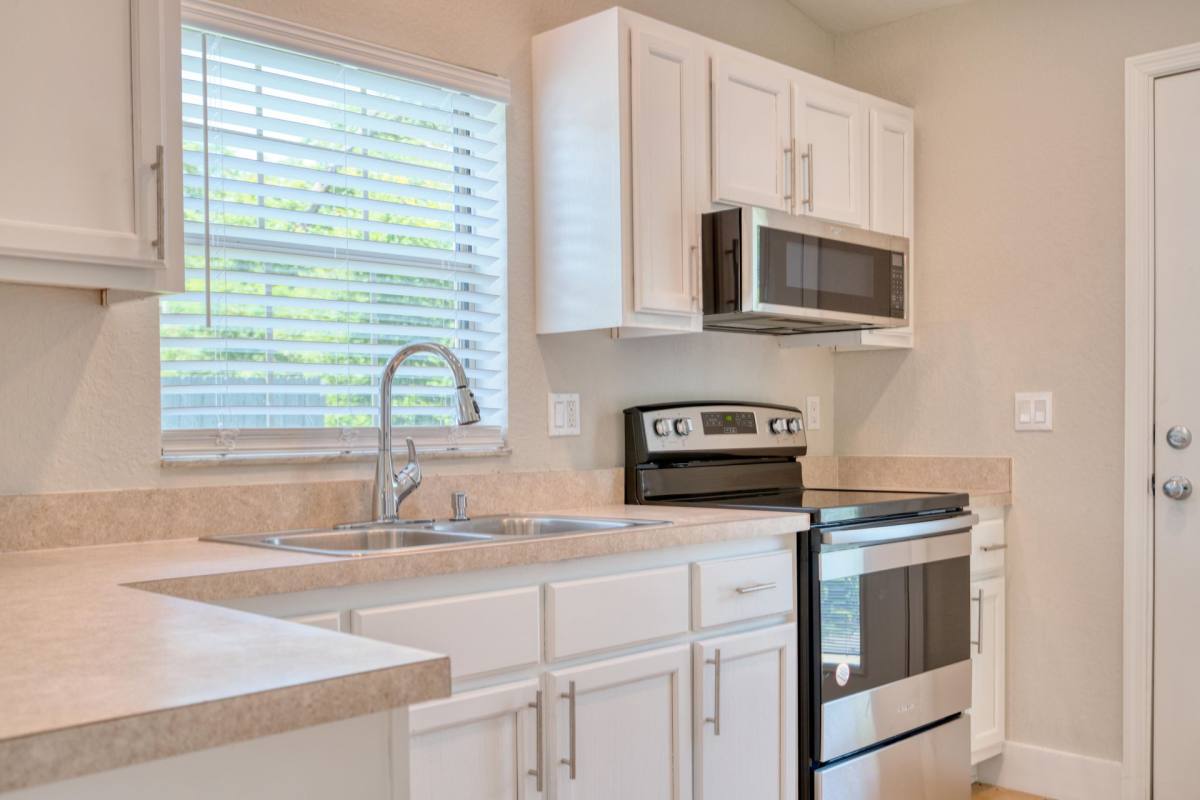 Apartment for rent at 3435 NE 55th Ave, Silver Springs, FL 34488