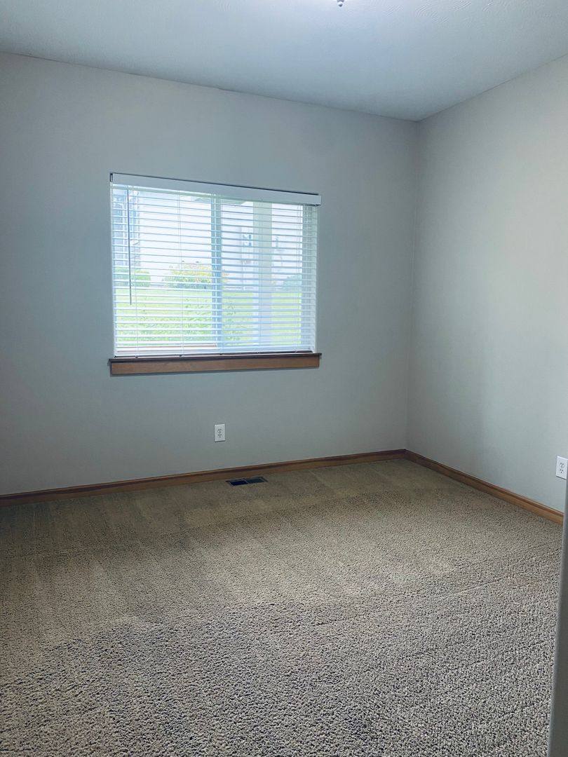 Apartment for rent at 206 E Elcliff Rd, Spokane, WA 99218