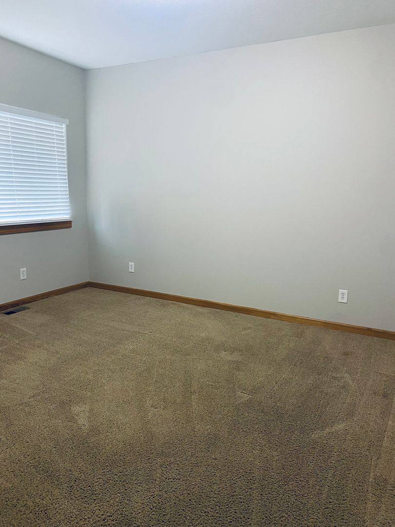Apartment for rent at 206 E Elcliff Rd, Spokane, WA 99218